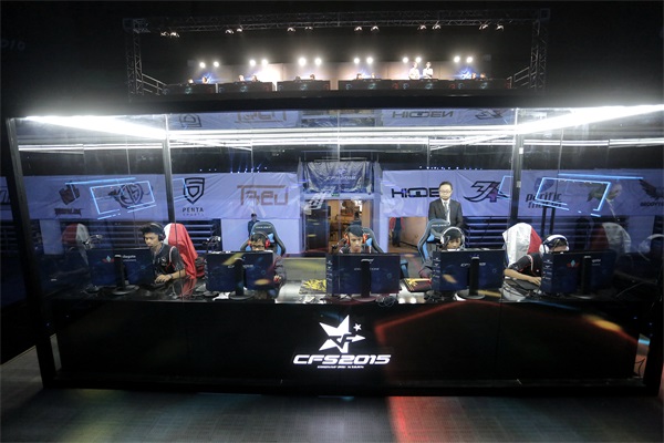 LPL赛事资讯：RW官宣与主教练解约，是不是换教练连锁反应？