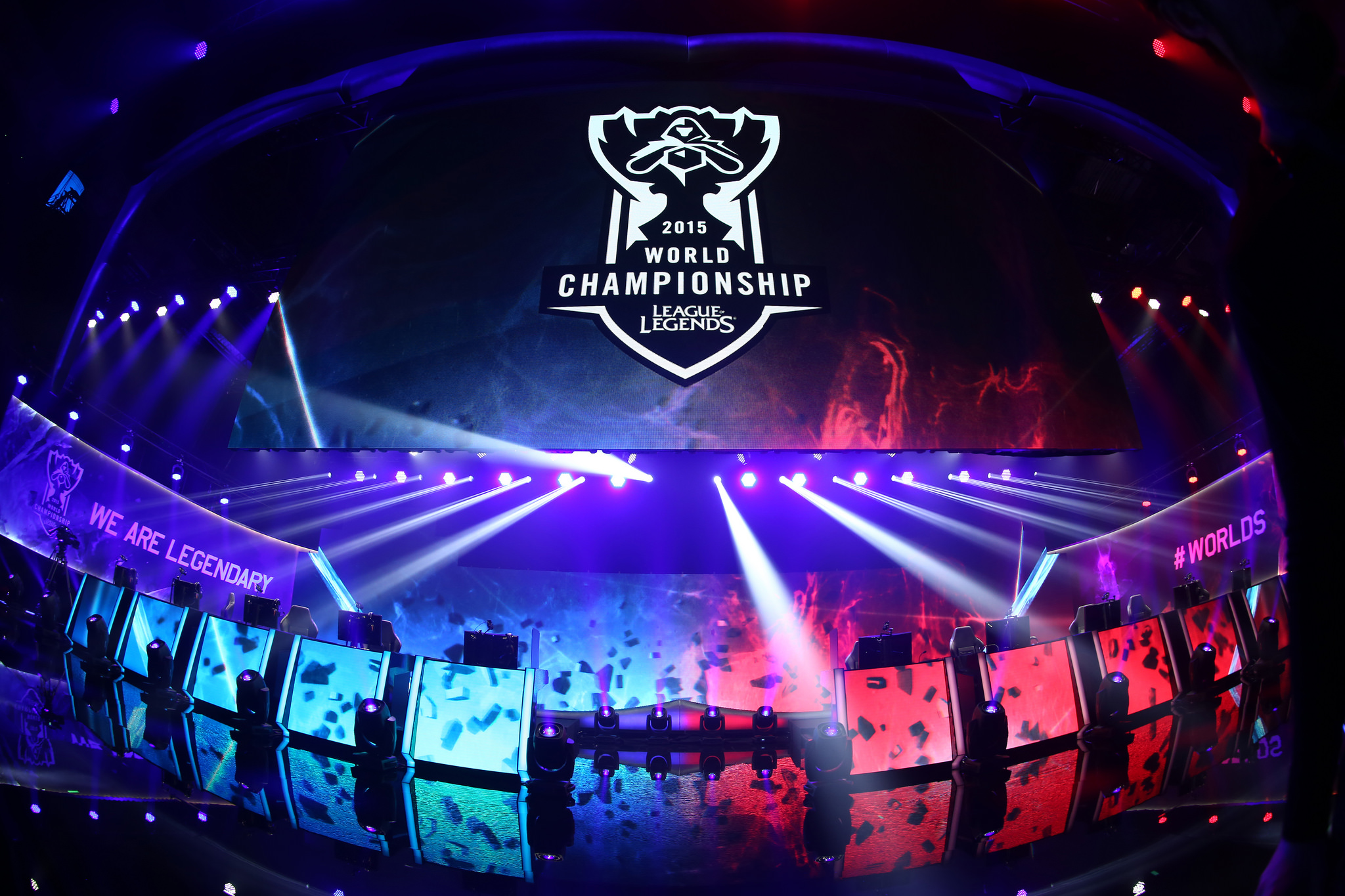 传闻： 100 Thieves 接近签下瑞典天才poiii